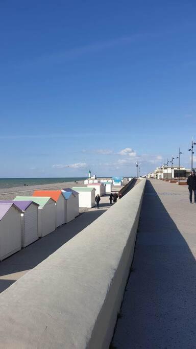 Notre Nid - Grande Terrasse Privee En Bord De Mer, Au Coeur Du Quartier Historique Du Treport ! Wifi Le Treport Luaran gambar